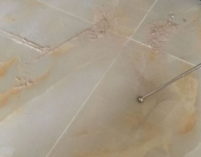 巴塘瓷砖空鼓维修公司分享粘合剂选择不当在瓷砖铺贴过程中可能导致以下问题
